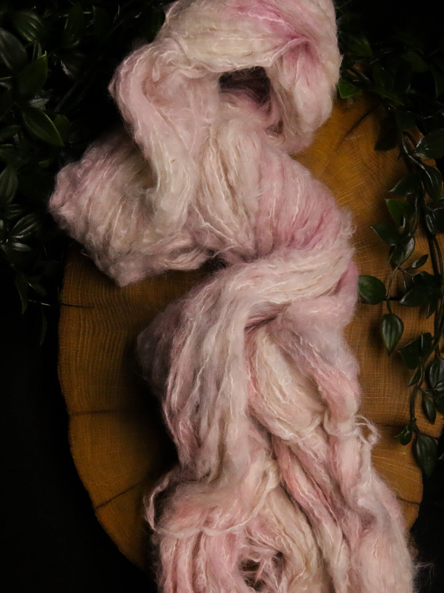 Conch Shell - DK Suri - DK Weight (100g)