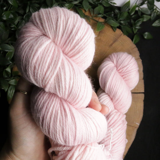 Bubblegum *lite* - Merino Squish - DK Weight