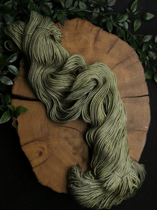Tree Buds *green* - Merino Squish - Sport Weight