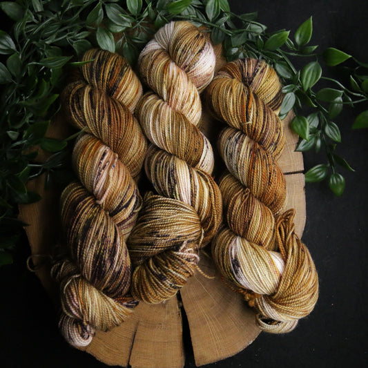 Vintage Bookshop - Vibrant 80/20 - Fingering