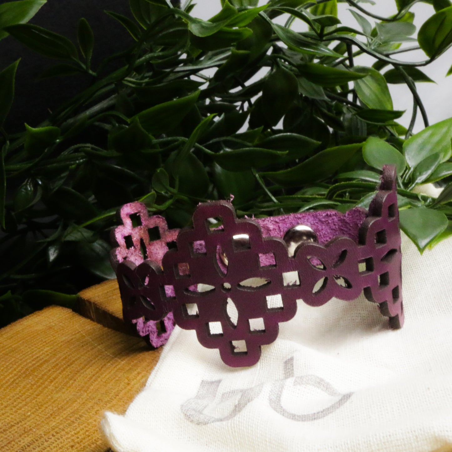 Shawl Cuff Bracelet - Brick Bubble