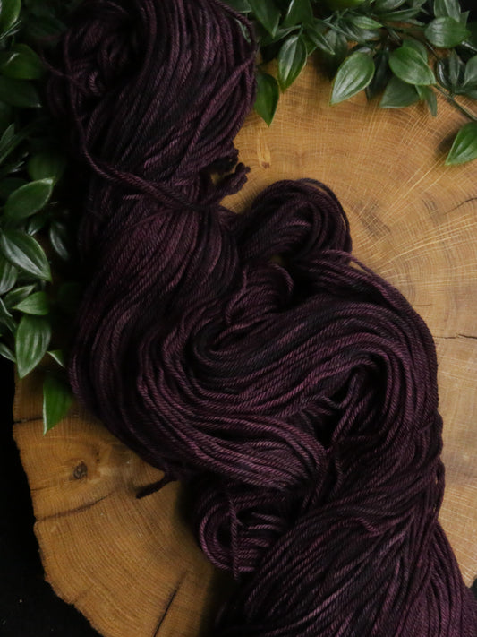 nocturne Plum *misfit* - Merino Squish - Fingering Weight