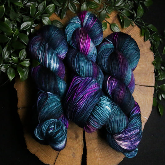 Interstellar - Sweater Quantity and Dyed to Order