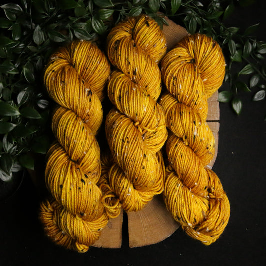 Banana Bread - Rustic Tweed - DK Weight