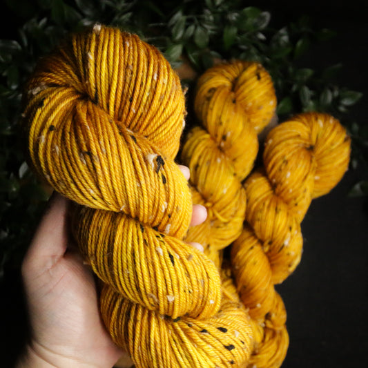 Banana Bread - Rustic Tweed - DK Weight