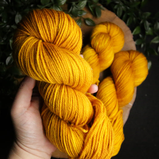 Banana Bread - Plump 85 - DK Weight