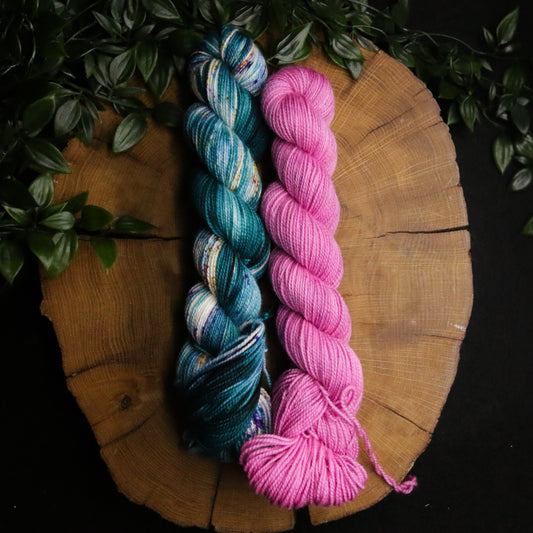 Flamingo Tide - 2x 50g - Soft Sock - Fingering Weight