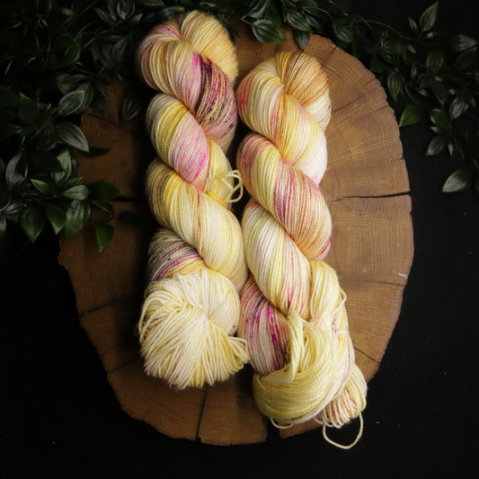 Dye Sink Skein - Vibrant 80/20 - Fingering
