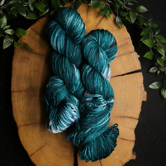 Dye Sink Skein - Round 100 DK - Sale
