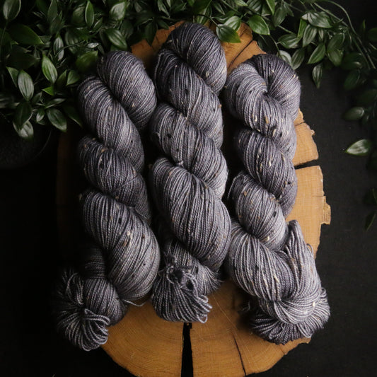 Gauntlet - Tweed - Fingering Weight