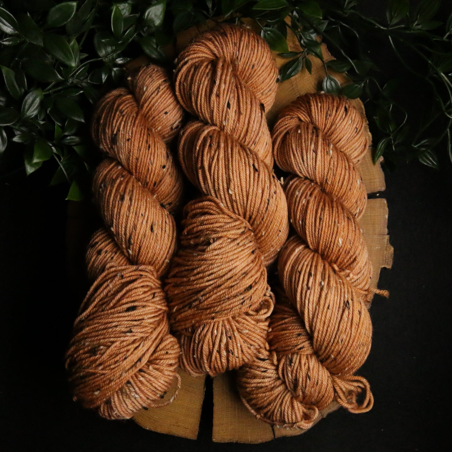 Bee's Picnic - Tweed - DK Weight