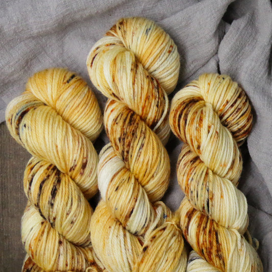 Apollo - Classic Merino - DK Weight